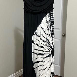 ⭐️Like New Venus Tie Dye Bandeau Maxi/ Swimsuit Coverup Size Medium